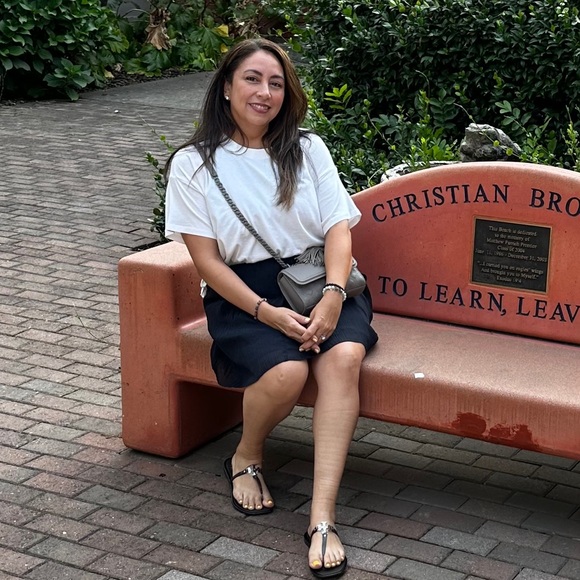 Meet your Posher, Bettmarie - Picture 2 of 3